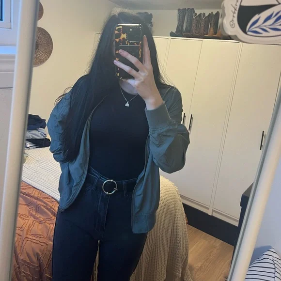 Bomber jacket - Picture 2 of 2